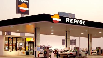 Repsol ofrece descuentos por recoger paquetes de Amazon en sus gasolineras