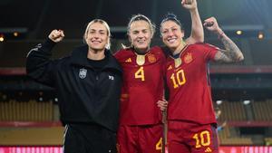 Alexia Putellas, Irene Paredes y Jenni Hermoso tras la semifinal.