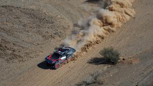 Así ruge el Audi de Carlos Sainz en pleno Dakar