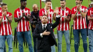 HOMENAJE DESPEDIDA A IKER MUNIAIN