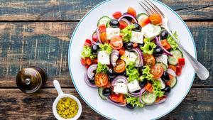 Tres recetas de ensaladas con legumbres perfectas para los días de calor.